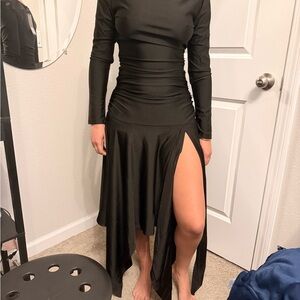 Chic Black Long Sleeve Dress with High Slit
